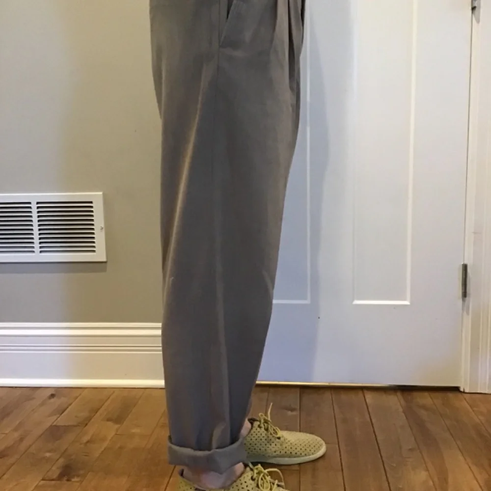 Men’s Loose Pleated Pants | 30X30 - Picture 7 of 7